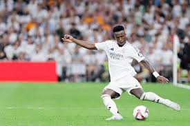 阿德巴約指出三球在各個方面的得分威脅 無論是否持球都要關註他.